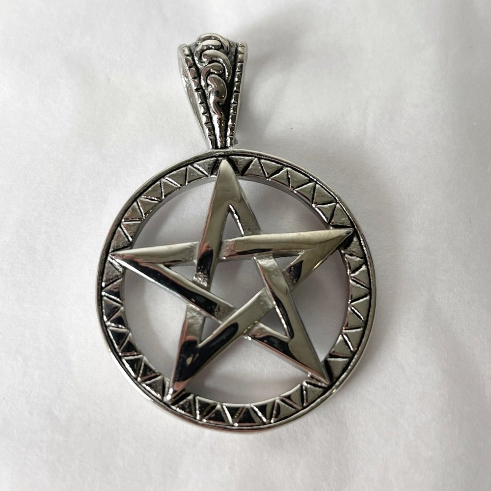 New Silver-tone Round Pentagram Star Pendant Necklace - Picture 4 of 9
